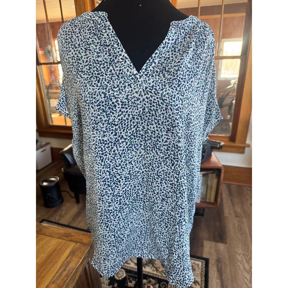 Banana Republic Blue Green Abstract Print V-Neck Short Sleeve Blouse Size Large
